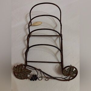 Elegant Brown Metal Folding Plate Rack with Grapevine Decor